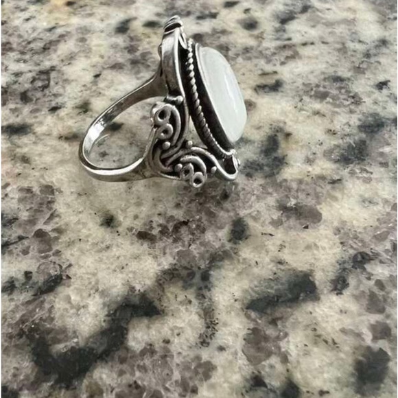 Oval Antique Silver Vintage Look Ring - Picture 10 of 12